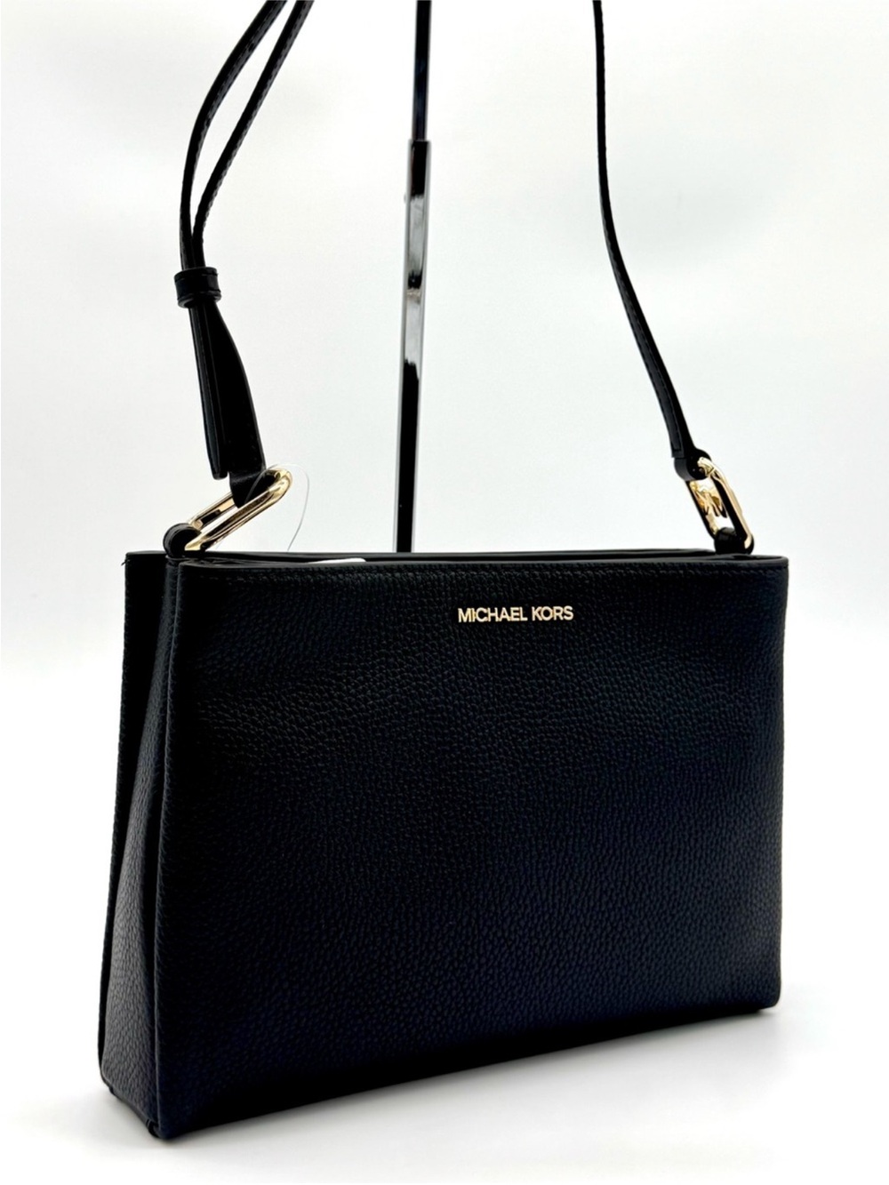 Michael Kors Trisha Medium Pebbled Leather Crossbody Bag Black/Gold - Picture 3 of 10